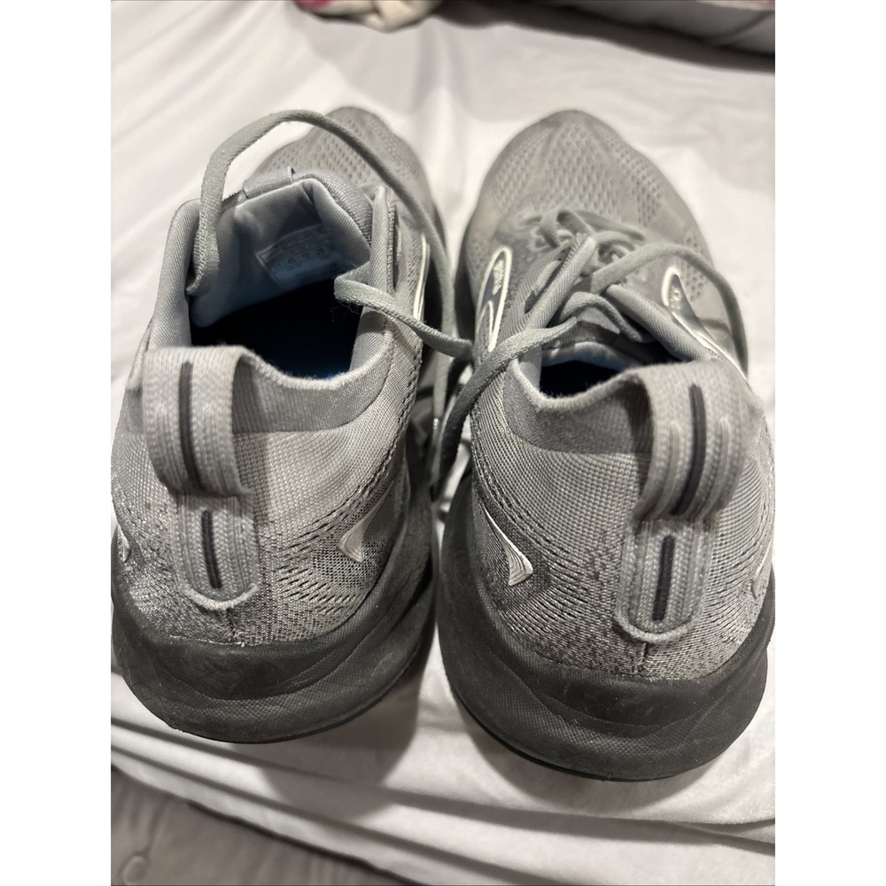 brooks glycerin 22 Gray Size 11 - Picture 6 of 7